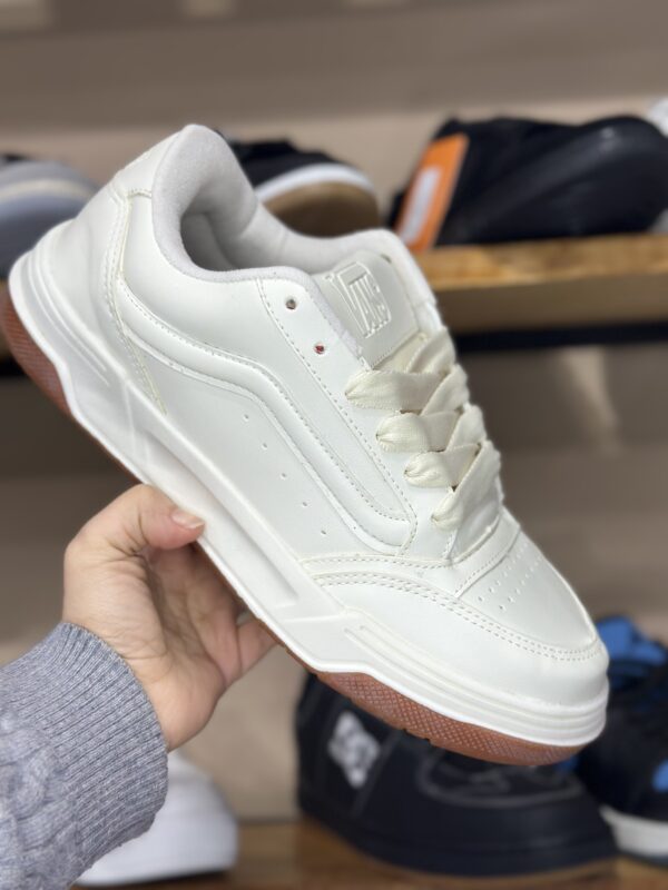 Vans hylane White