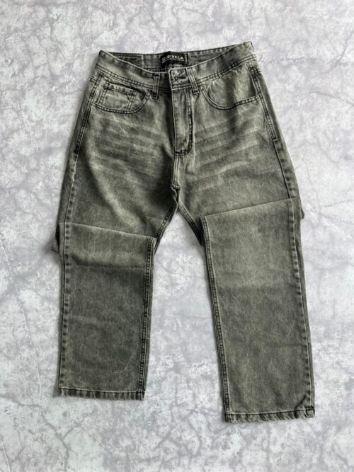26ffa2a2-7663-4e60-9014-be474ee66d1f Jeans Mom